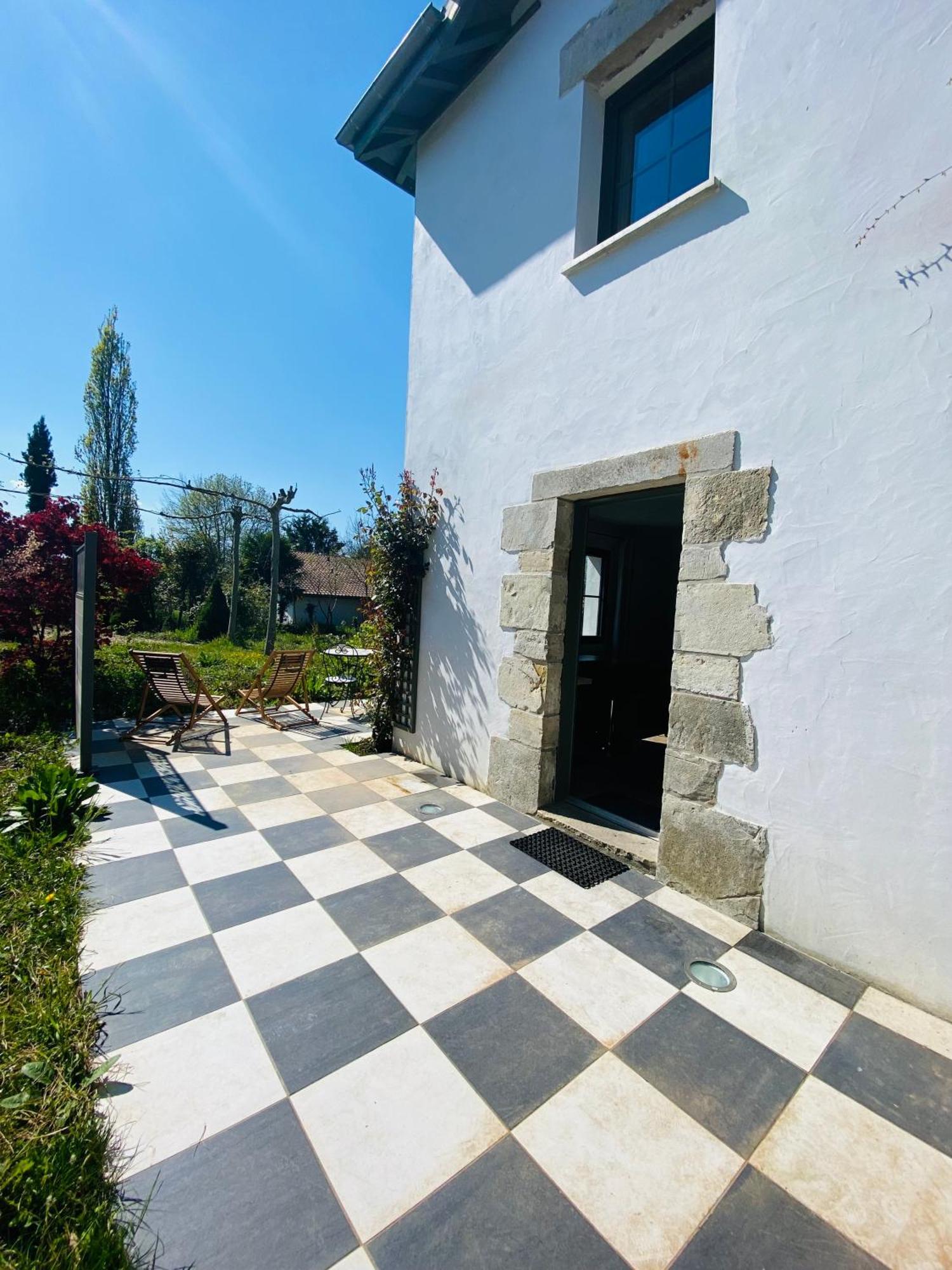 La Bastide De Guiche Entre Ocean Et Montagnes 아파트 외부 사진